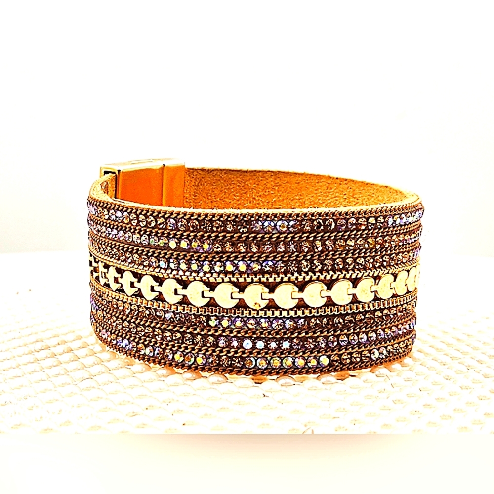 Saachi Rhinestone Cuff - Picture 6 of 7